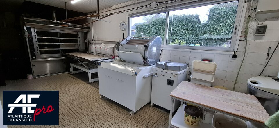 FONDS DE COMMERCE à CEDER