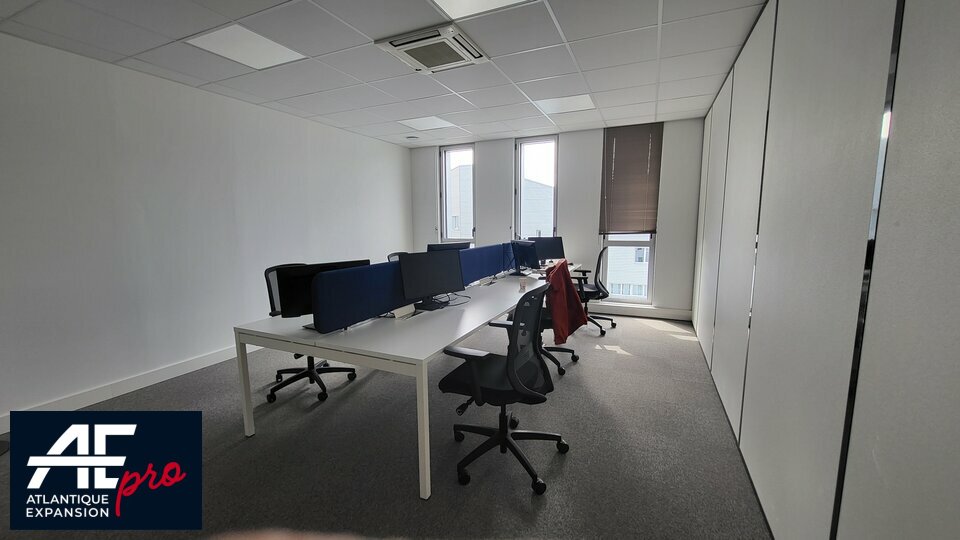 BUREAUX ENTREE DE VILLE à LOUER