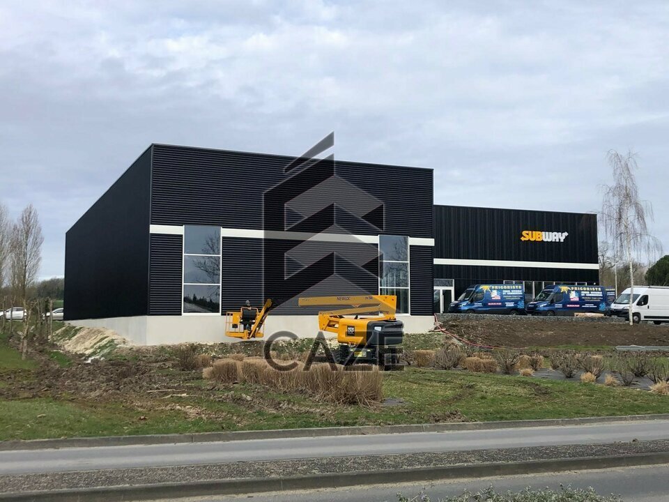 LOCAUX COMMERCIAUX A VENDRE - PROCHE ROCADE