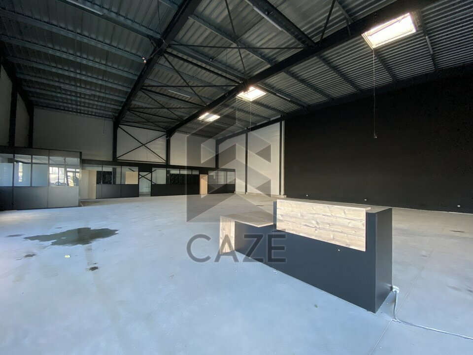 LOCAL D'ACTIVITES / SHOWROOM - MARTIGNAS SUR JALLES