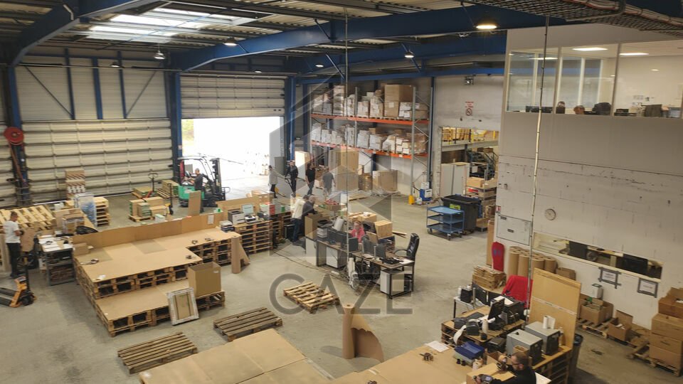 ENTREPÔT A VENDRE PROCHE ROCADE - BRUGES 