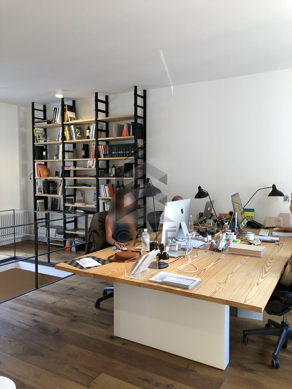 ADRESSE BORDEAUX CHARTRONS - SUPERBES BUREAUX A LOUER - PROCHE TRAM