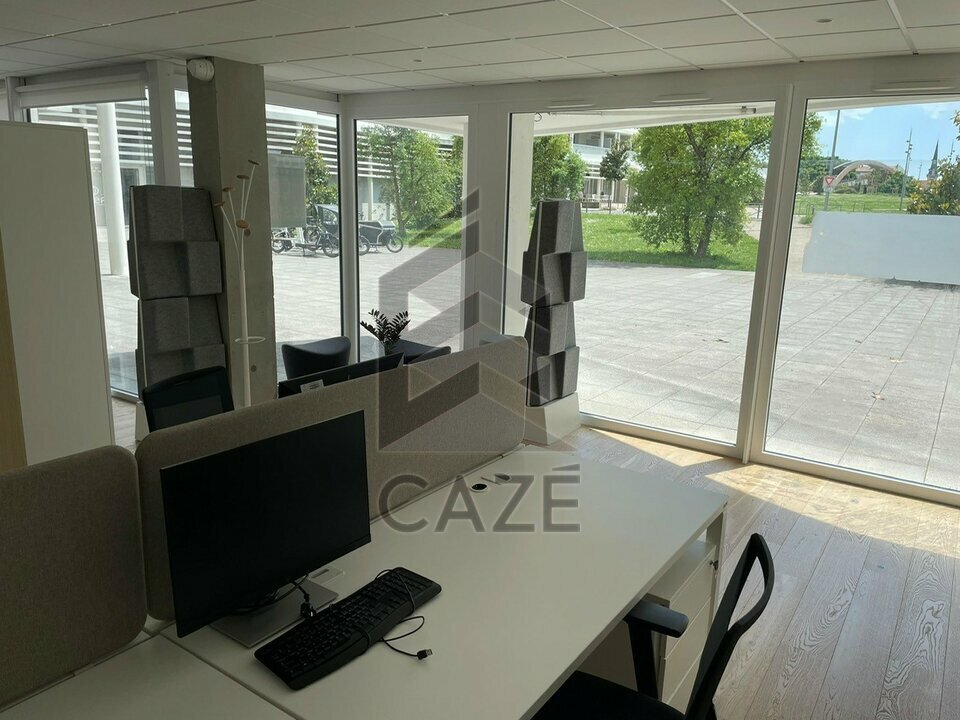 BUREAUX A LOUER LA ROCHELLE EN RDC