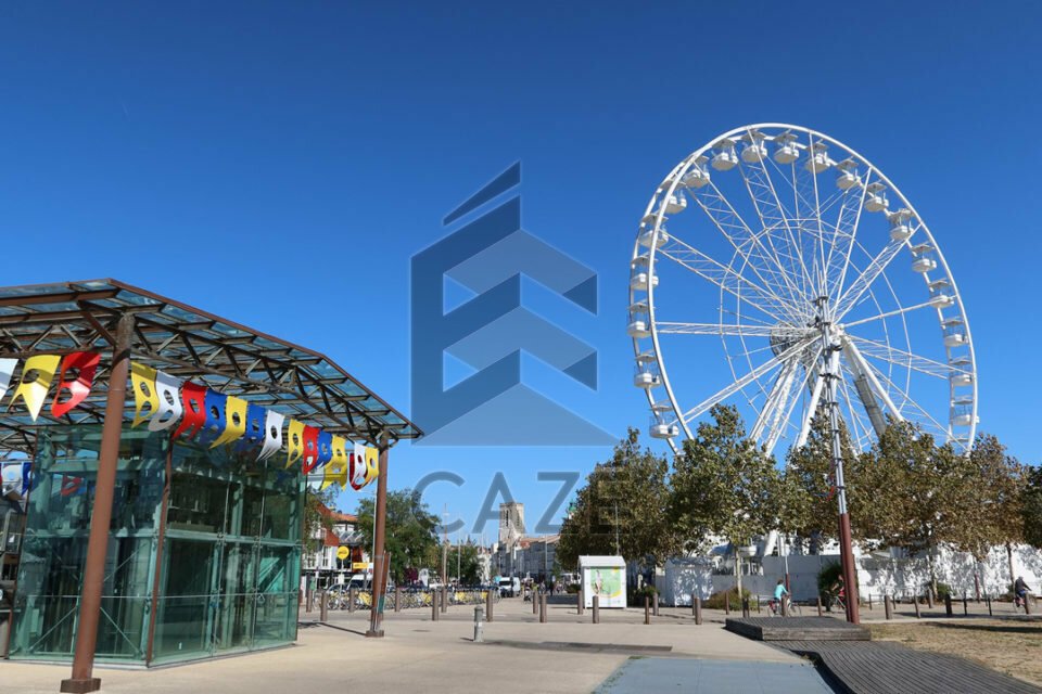 IMMEUBLE INDEPENDANT- CENTRE-VILLE LA ROCHELLE 