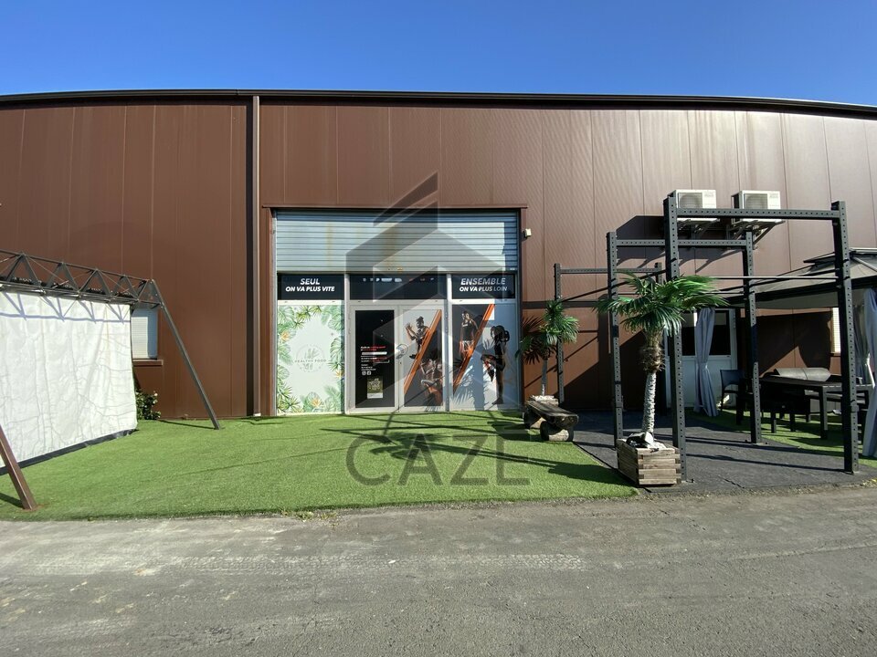 LOCAL D'ACTIVITE - PROXIMITE ROCADE