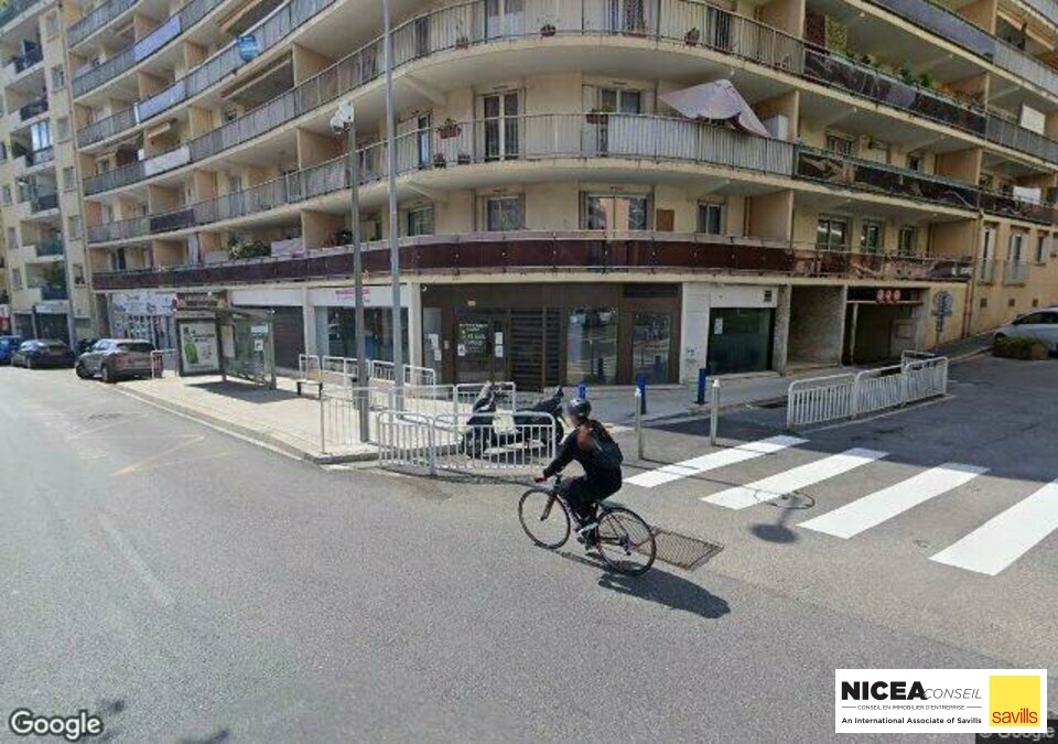 LOCAL COMMERCIAL 93 m2