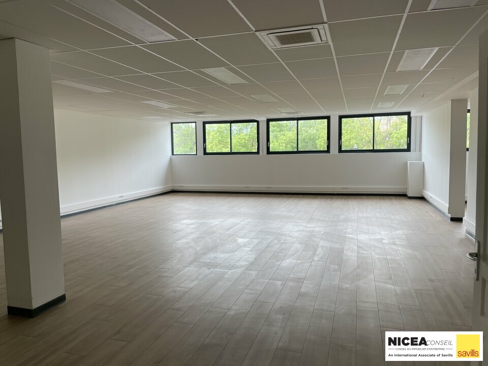 LOCAUX MIXTES / PLUSIEURS LOTS DISPONIBLES  