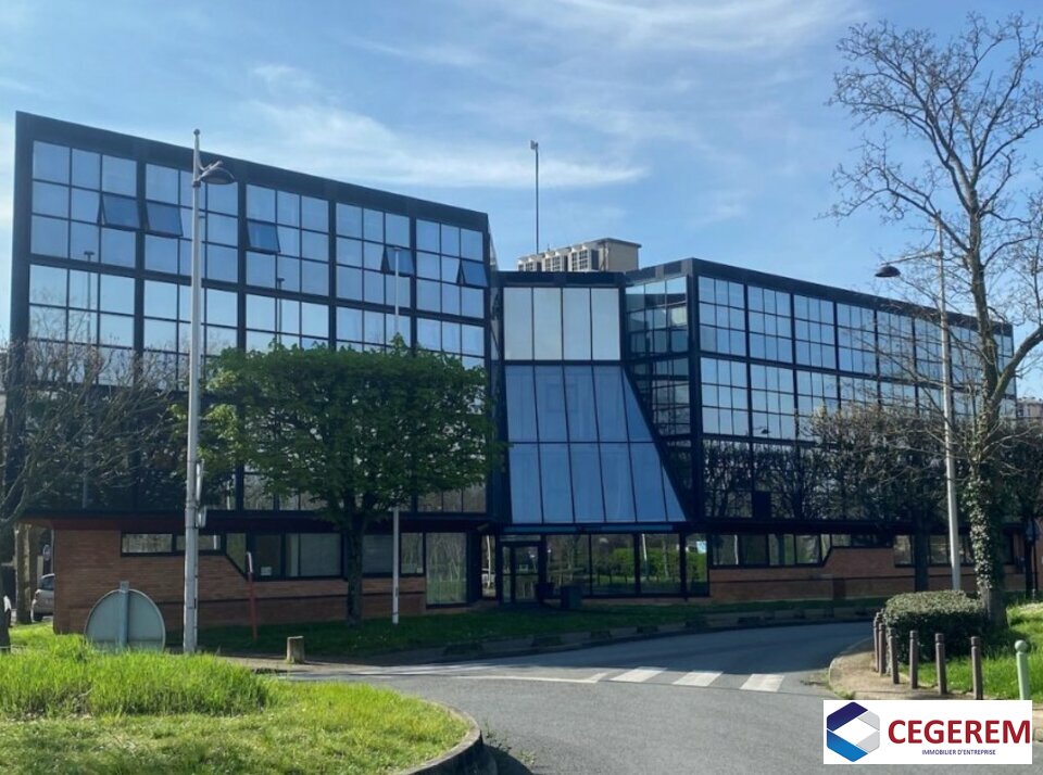 BUREAUX &agrave; Louer