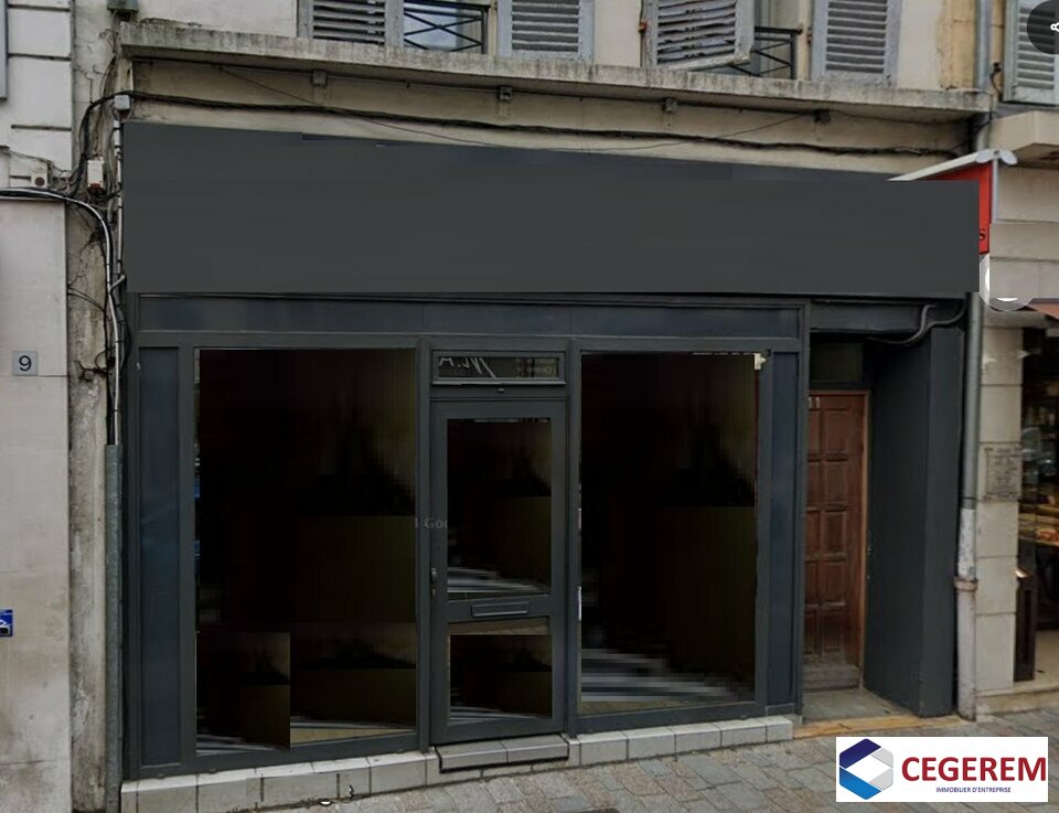 A MELUN LOCAL COMMERCIAL 90M2 A LOUER