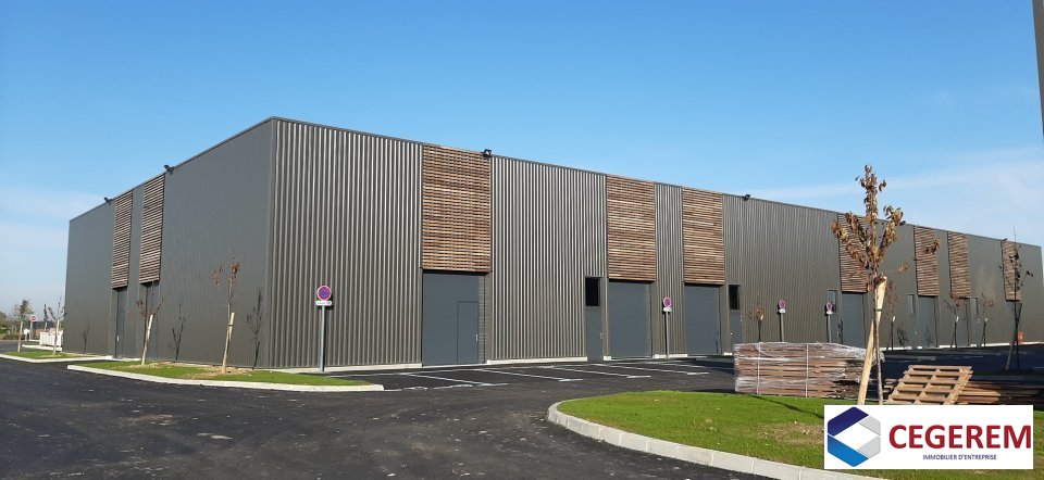 ENTREPOT &agrave; Louer