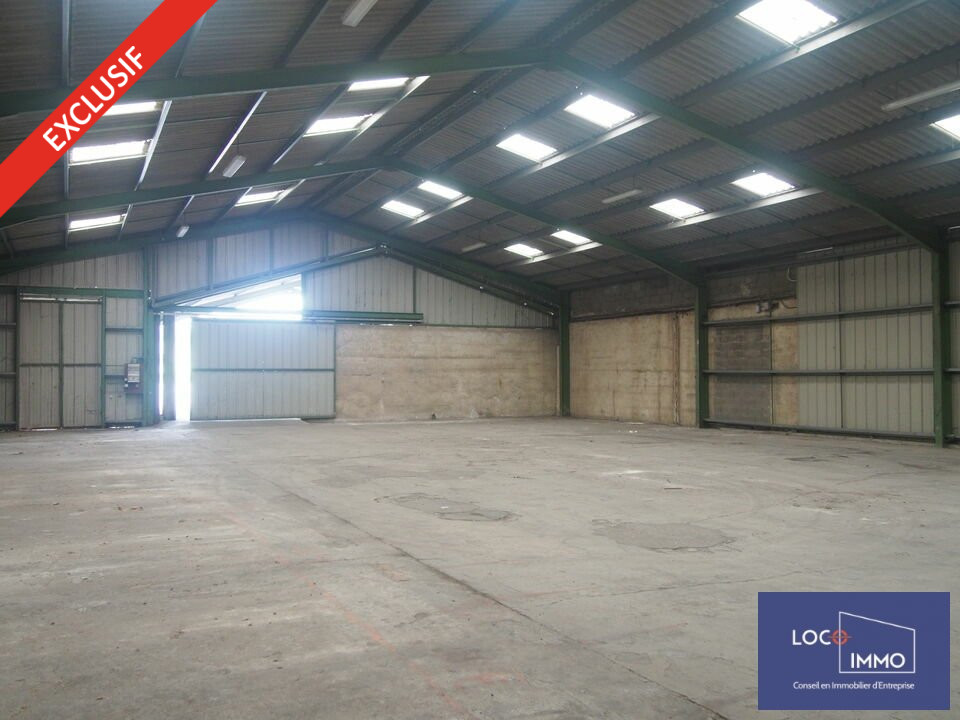 A louer Entrepôt 2235m² Saint-Maixant