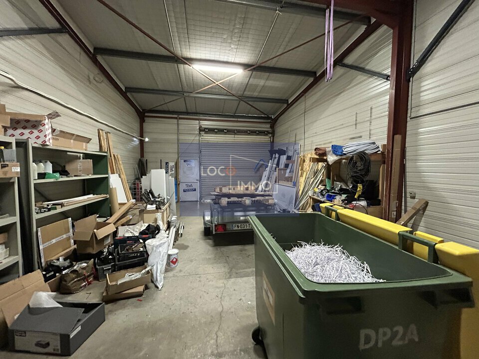 A louer Locaux d'activité 125m² Le Haillan