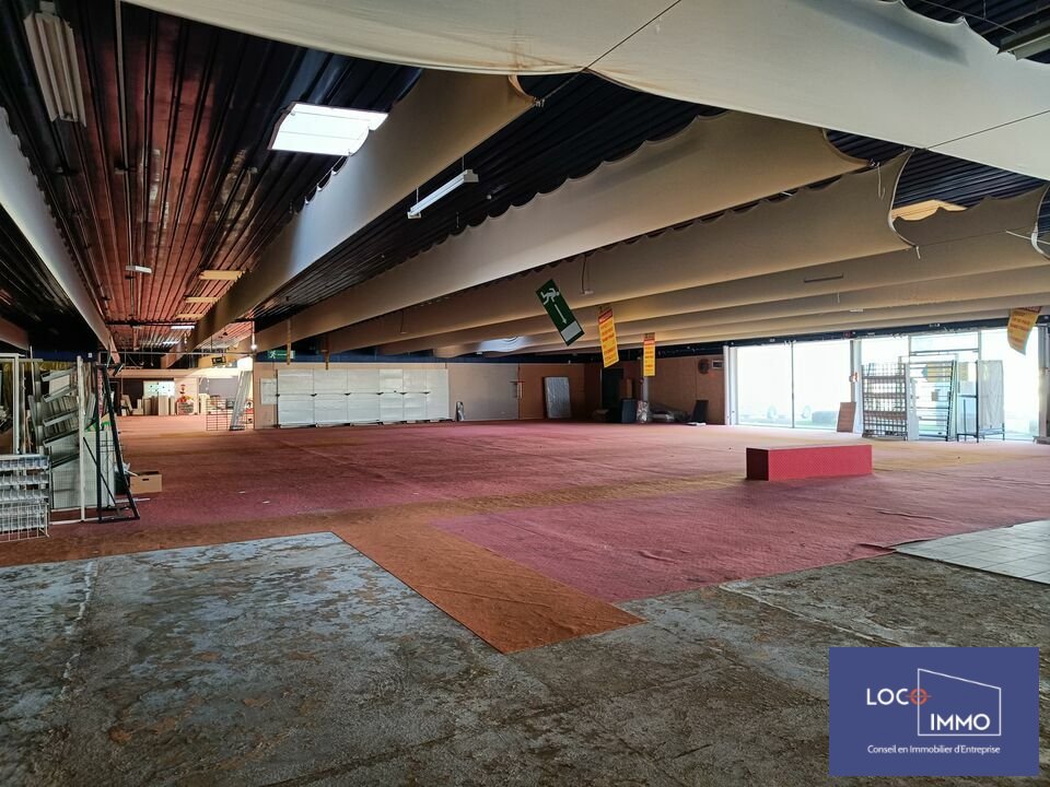 A louer Local commercial  1540m² Toulenne