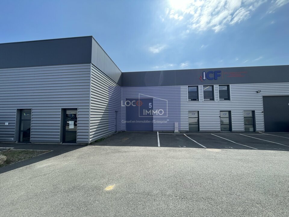 À VENDRE  LOCAL D'ACTIVITÉ  VILLENAVE D'ORNON (33140)