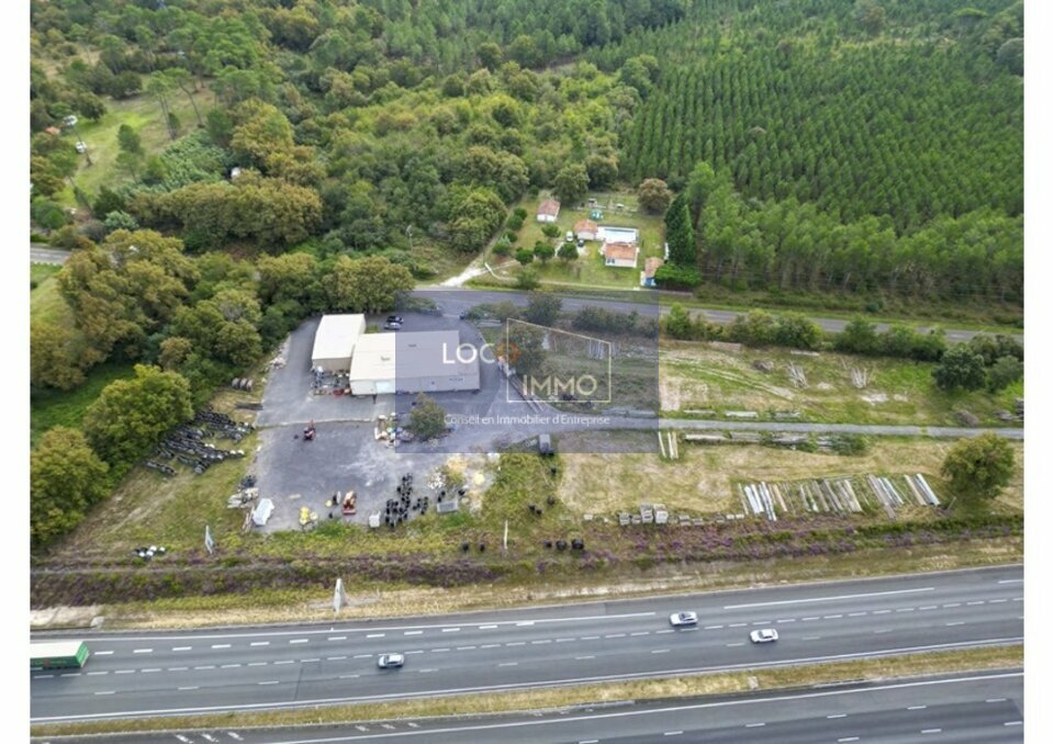 A louer Entrepôt 600m² Escource