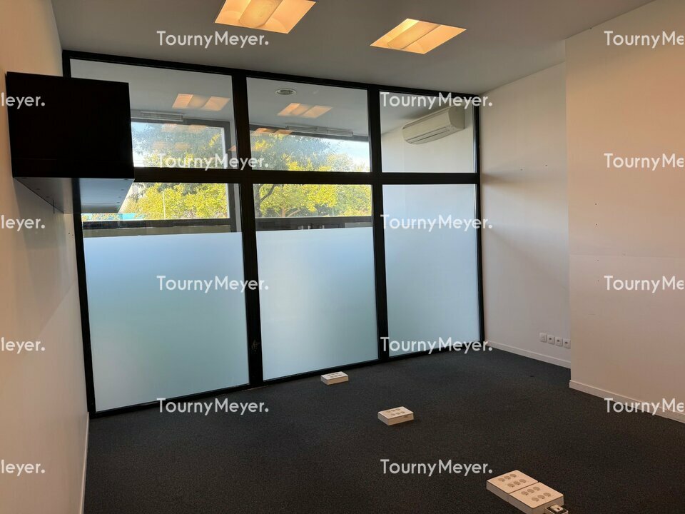 Visuel 1 de l'annonce : A LOUER - BREST KERGARADEC / KERGONAN - BUREAUX DE 70 M² divisibles à partir de 13m2