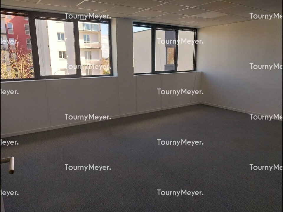 Visuel 6 de l'annonce : A LOUER - BREST, KERGARADEC EUROPE - PLATEAU DE BUREAUX DE 128,88 M²