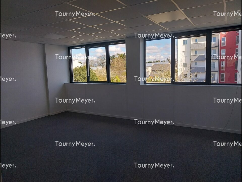 Visuel 8 de l'annonce : A LOUER - BREST, KERGARADEC EUROPE - PLATEAU DE BUREAUX DE 128,88 M²