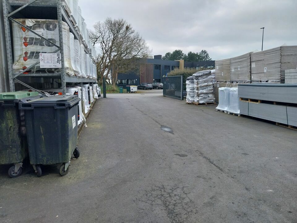 Visuel 16 de l'annonce : A LOUER - GOUESNOU, ZONE DE KERGARADEC, LOCAL D'ACTIVITE DE 420 M²