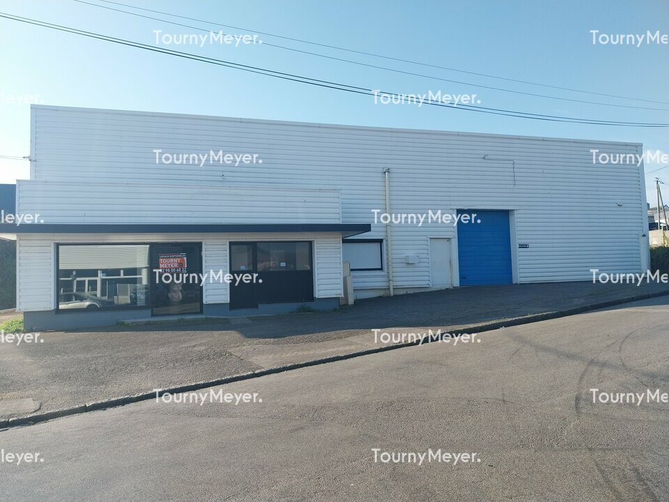 Visuel 8 de l'annonce : A LOUER - Zone de kergonan - Local d'activité de 280 m²