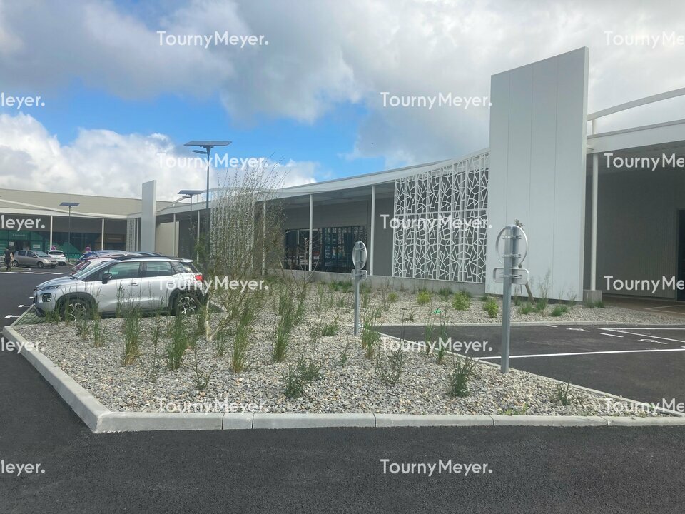 Visuel 7 de l'annonce : A VENDRE - LANDERNEAU - PROGRAMME NEUF - CELLULE COMMERCIALE DE 550 M²