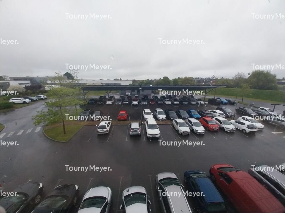 Visuel 5 de l'annonce : A LOUER - BREST - ZONE DE L'AEROPORT - BUREAUX DE 1250 M²