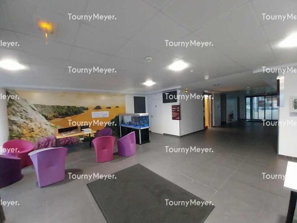 Visuel 6 de l'annonce : A LOUER - BREST - ZONE DE L'AEROPORT - BUREAUX DE 1250 M²