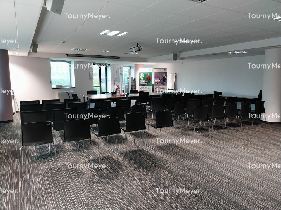 Visuel 7 de l'annonce : A LOUER - BREST - ZONE DE L'AEROPORT - BUREAUX DE 1250 M²