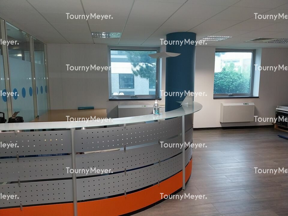 Visuel 5 de l'annonce : A LOUER - BREST - ZONE DE L'AEROPORT - BUREAUX DE 625 M²