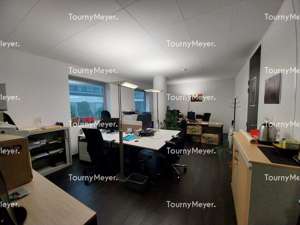 Visuel 7 de l'annonce : A LOUER - BREST - ZONE DE L'AEROPORT - BUREAUX DE 625 M²