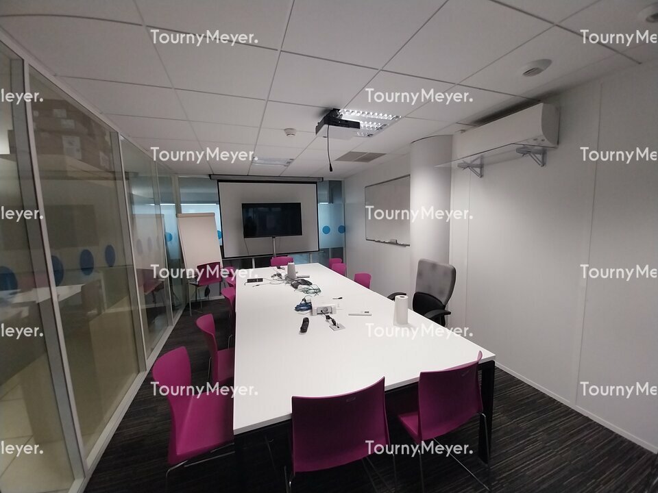 Visuel 13 de l'annonce : A VENDRE - BREST - ZONE DE L'AEROPORT - IMMEUBLE DE BUREAUX DE 3750 M²