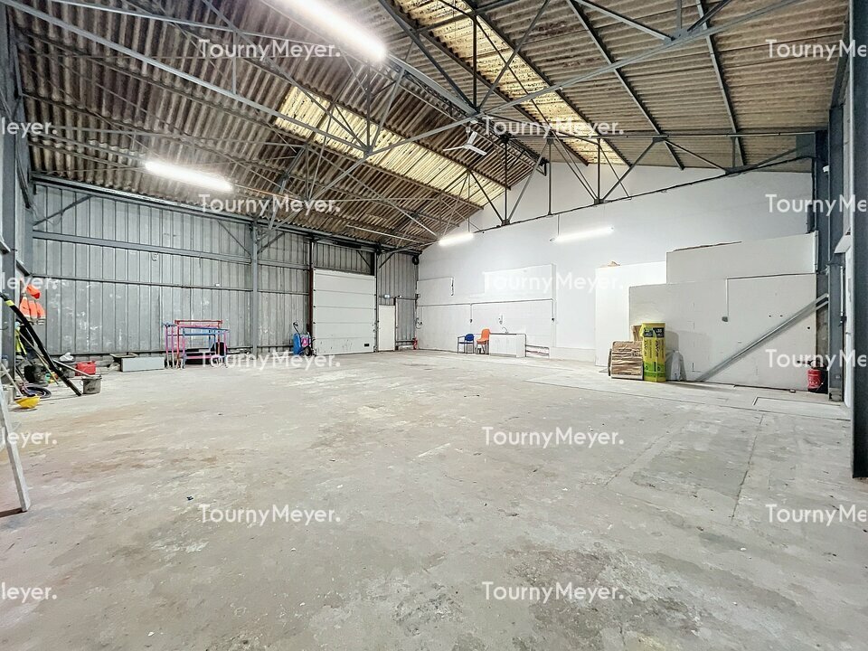 Visuel 10 de l'annonce : A LOUER - Zone de kergonan - Local d'activité de 482 m²