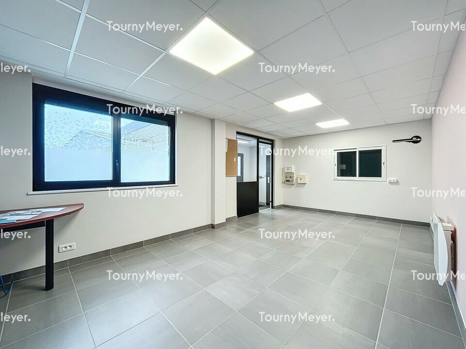 Visuel 11 de l'annonce : A LOUER - Zone de kergonan - Local d'activité de 482 m²