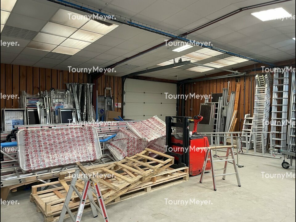 Visuel 4 de l'annonce : A LOUER, KERGARADEC, LOCAL D'ACTIVITE DE 280 M²