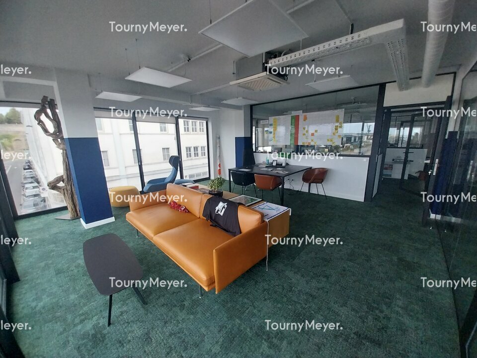 Visuel 5 de l'annonce : A LOUER - BREST - PORT DE COMMERCE AVEC VUE MER - BUREAUX DE 271 M²