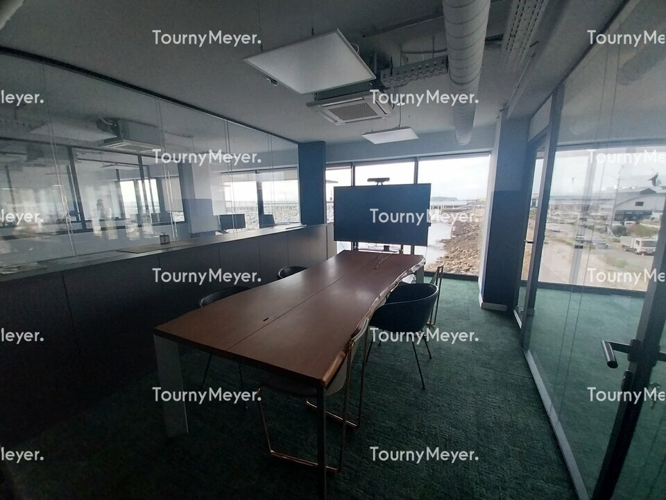 Visuel 6 de l'annonce : A LOUER - BREST - PORT DE COMMERCE AVEC VUE MER - BUREAUX DE 271 M²