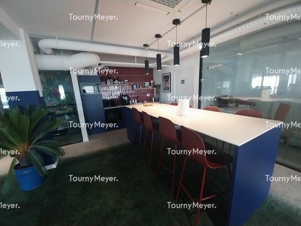 Visuel 7 de l'annonce : A LOUER - BREST - PORT DE COMMERCE AVEC VUE MER - BUREAUX DE 271 M²