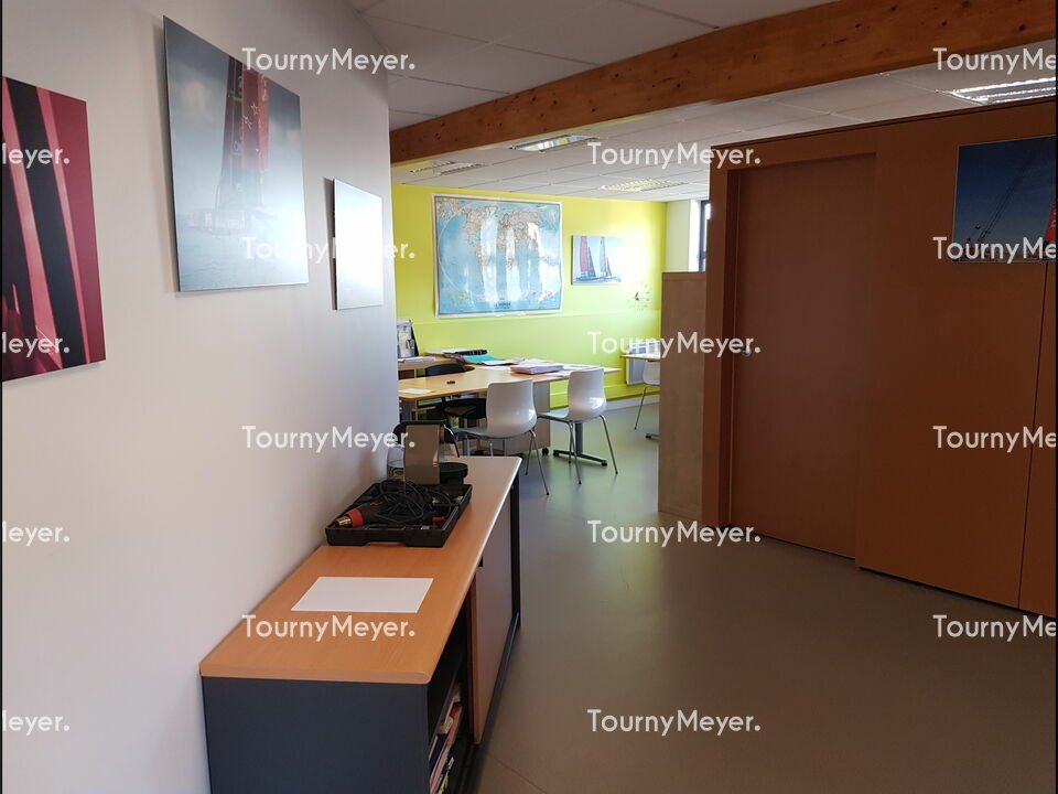 Visuel 3 de l'annonce : A LOUER - BREST, PORT DE COMMERCE - BUREAUX DE 60 M²