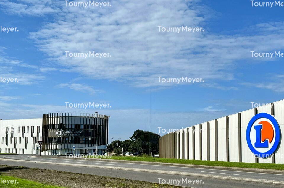 Visuel 3 de l'annonce : VISIBILITE EXCEPTIONNELLE AU SEIN D'UN POLE DE SANTE
PORTE DE GOUESNOU - PLATEAU DE BUREAUX DE 293 M²