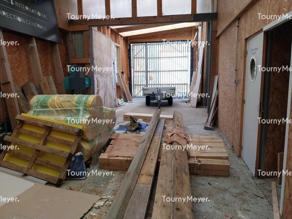 Visuel 2 de l'annonce : A LOUER - GOUESNOU, ZONE DE KERGARADEC - LOCAL D'ACTIVITE DE 300 M²