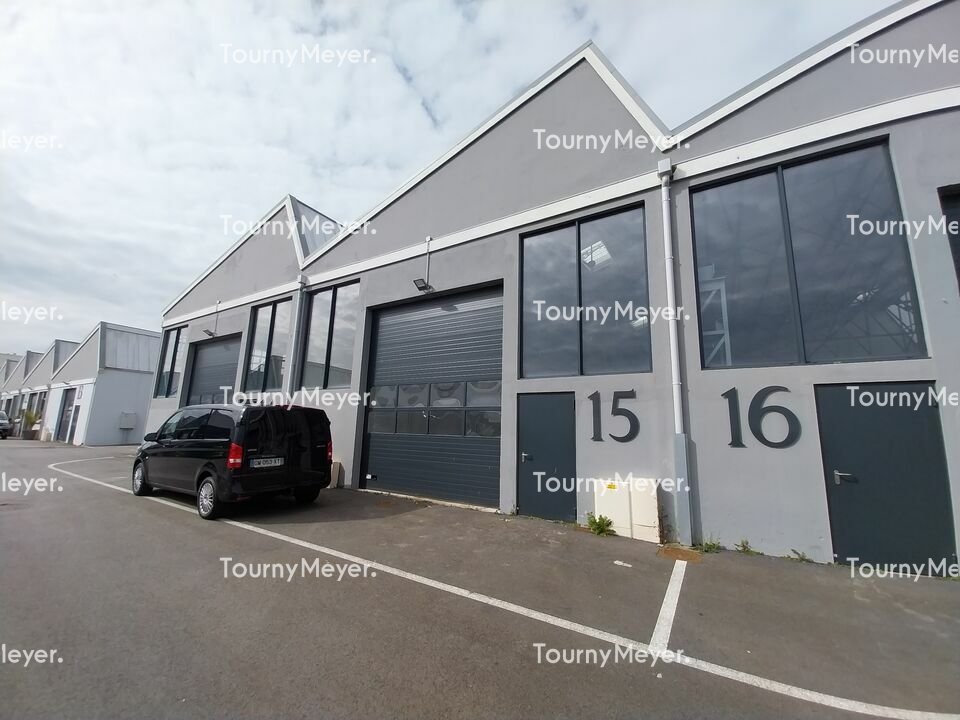 Visuel 4 de l'annonce : A LOUER - BREST, ZONE DE KERGONAN - LOCAL D'ACTIVITE de 300m²