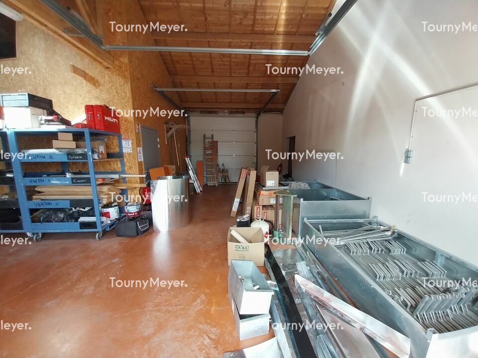 Visuel 13 de l'annonce : A LOUER - BREST, ZONE DE KERVAO, BATIMENT DE 286 M²
