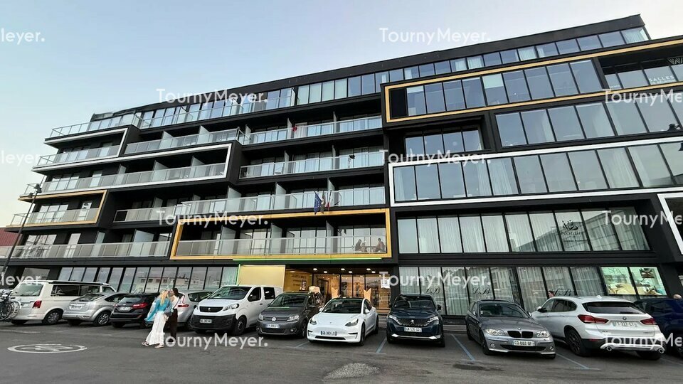 Visuel 1 de l'annonce : A LOUER - BREST - PORT DE COMMERCE AVEC VUE MER - BUREAUX DE 271 M²