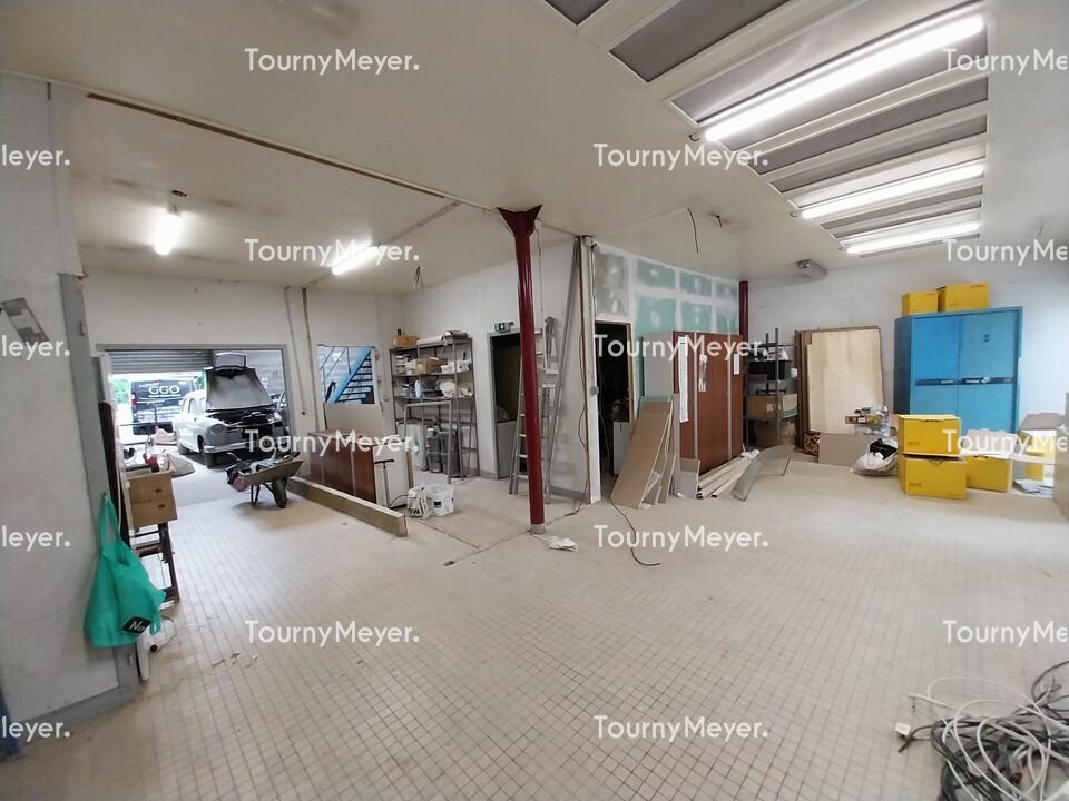 Visuel 6 de l'annonce : A LOUER - BREST KERGONAN - LOCAL D'ACTIVITE DE 300 M²