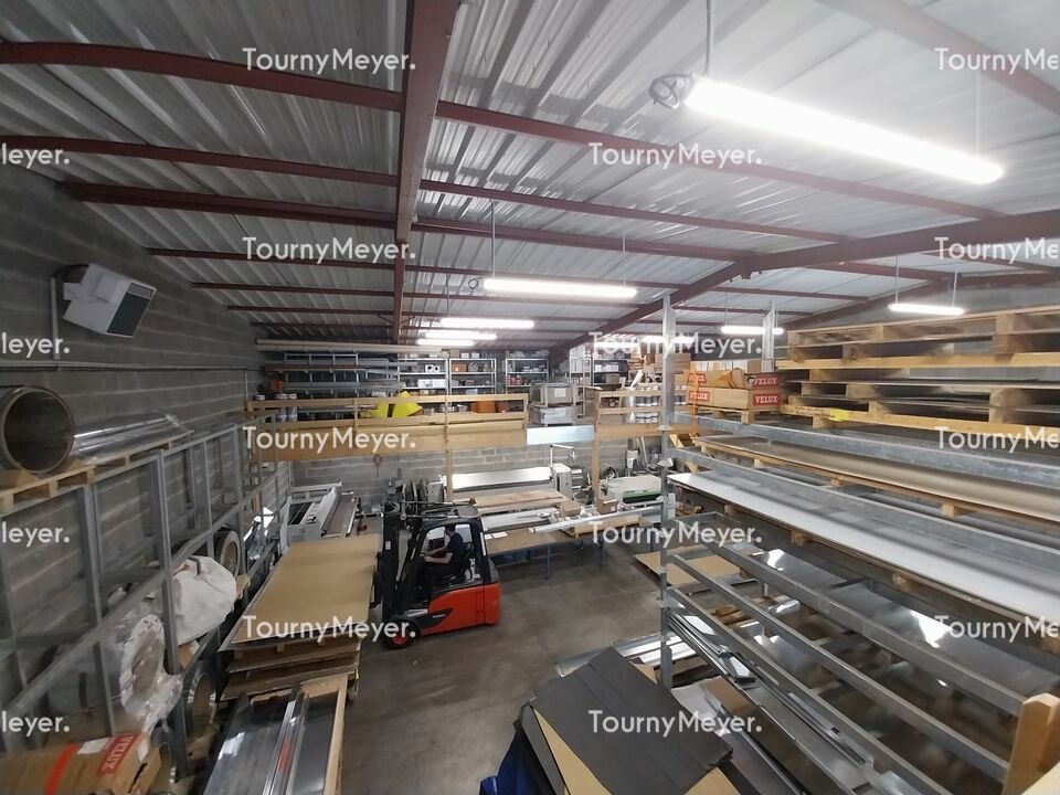 Visuel 6 de l'annonce : A LOUER - GOUESNOU, ZONE DE KERGARADEC, LOCAL DE 310 M²