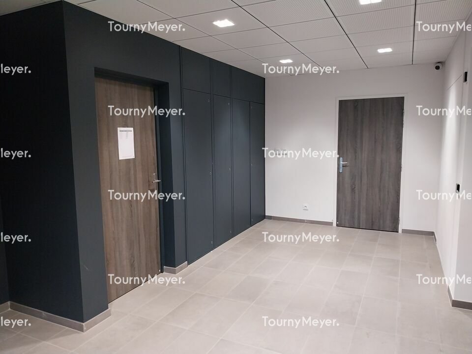 Visuel 3 de l'annonce : A VENDRE - GUIPAVAS, PRAT PIP - AEROPORT - BUREAUX NEUFS DE 579 M²