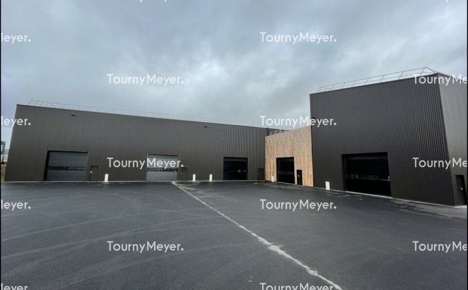 Visuel 1 de l'annonce : A LOUER, GUIPAVAS, ZONE DE LAVALLOT NORD, LOCAL D'ACTIVITE DE 291.34 M²