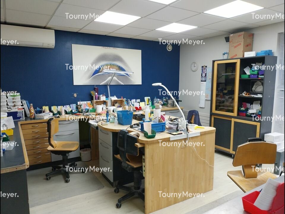 Visuel 4 de l'annonce : A VENDRE - BREST SAINT MARC - LOCAL COMMERCIAL / BUREAUX DE 169 M²