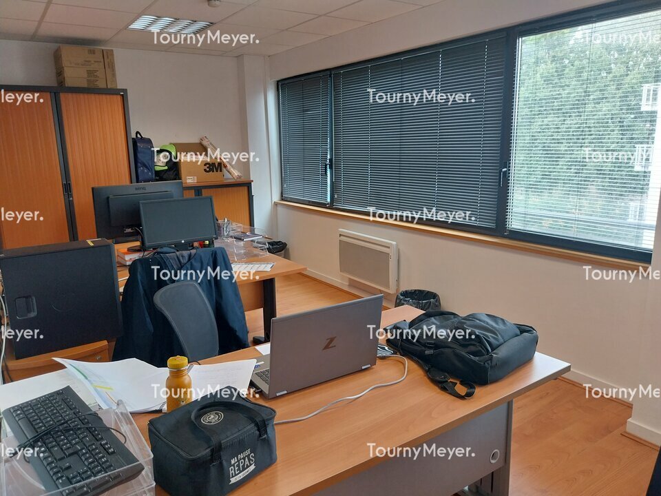 Visuel 8 de l'annonce : A LOUER, BREST, PORT DE COMMERCE, BUREAUX DE 84 M²