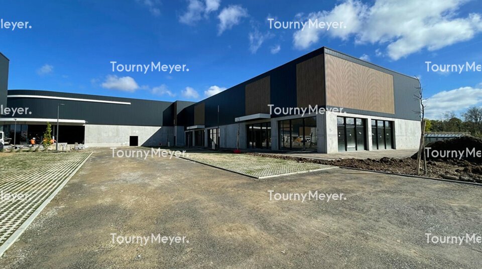 Visuel 7 de l'annonce : A VENDRE - LANDERNEAU CELLULE DE 310 m²